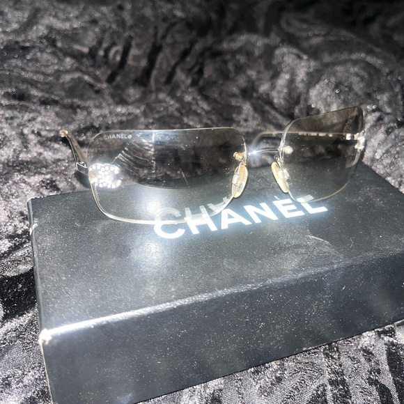 Authentic Chanel Sunglasses - Picture 10 of 10